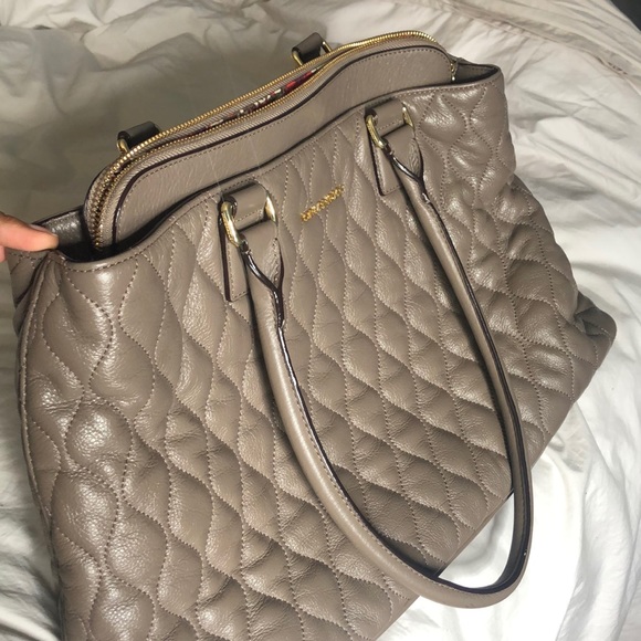 Large Vera Bradley Tote - Picture 9 of 11